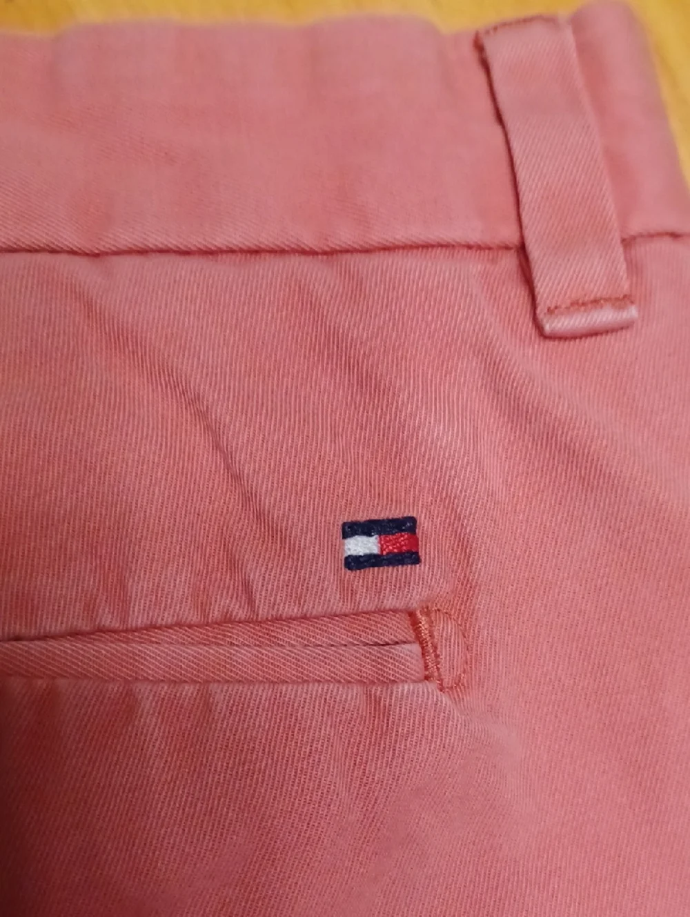 Tommy Hilfiger Men's Coral Pink Flat Front Chino Shorts Size 34